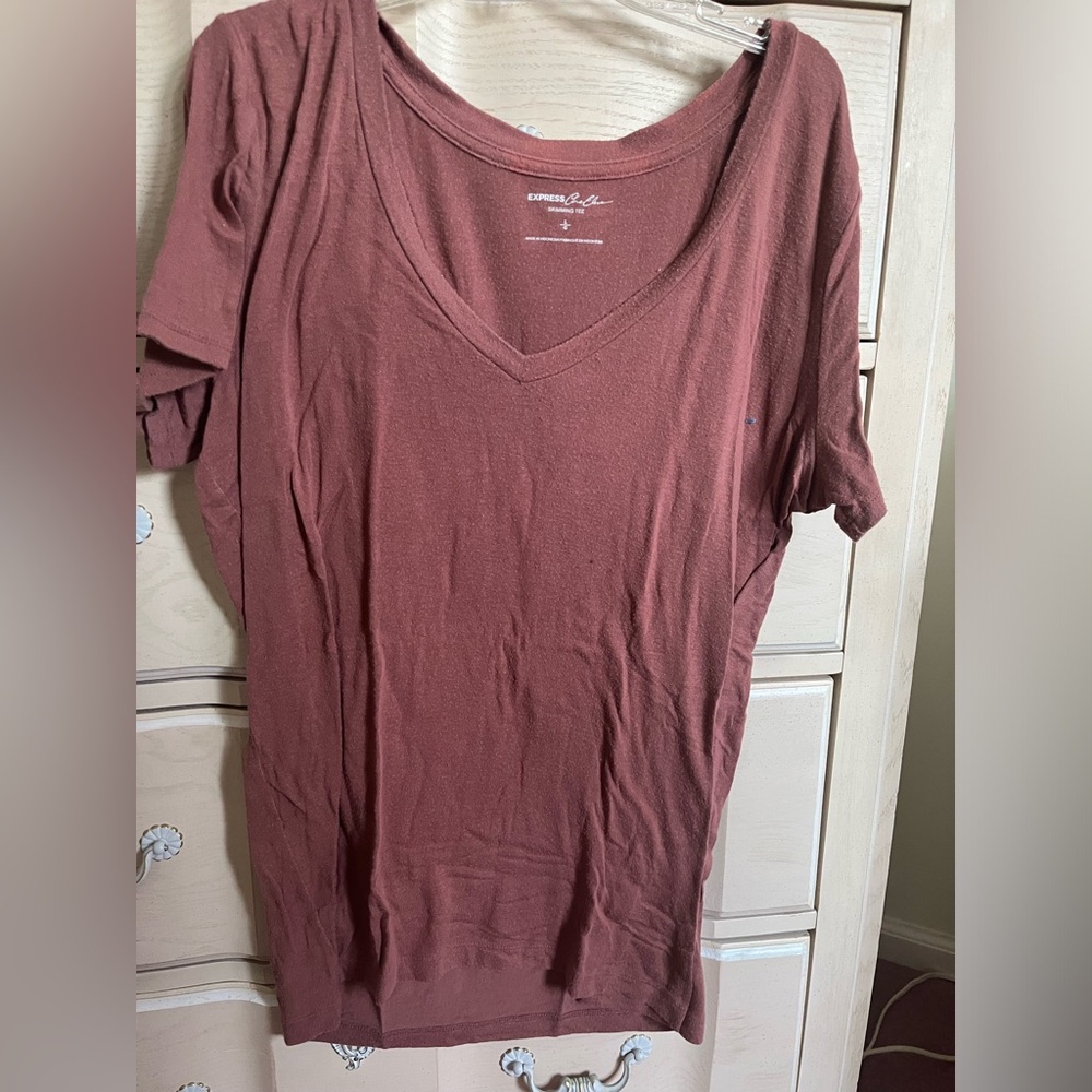 Express slimming t shirt